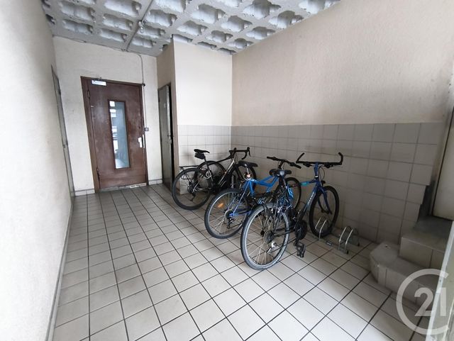 Appartement F4 &agrave; louer - 4 pi&egrave;ces - 104,15 m2 - Chambery - 73 - RHONE-ALPES