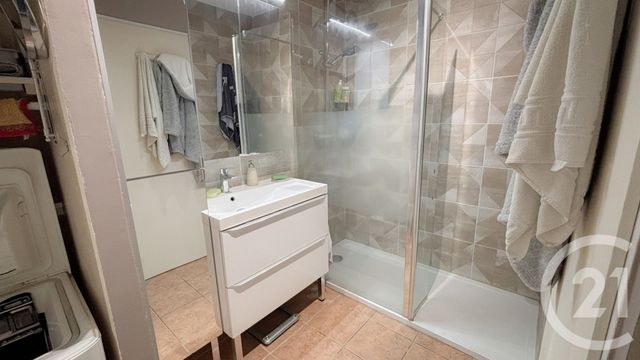Appartement T3 &agrave; vendre - 4 pi&egrave;ces - 78,29 m2 - La Motte Servolex - 73 - RHONE-ALPES