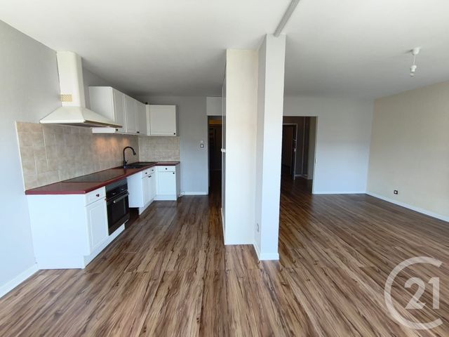 Appartement T5 &agrave; louer - 5 pi&egrave;ces - 102,80 m2 - Chambery - 73 - RHONE-ALPES