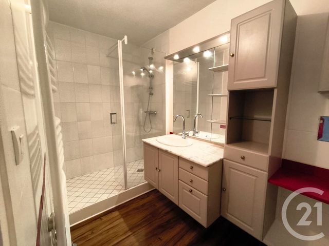 Appartement T5 &agrave; louer - 5 pi&egrave;ces - 102,80 m2 - Chambery - 73 - RHONE-ALPES