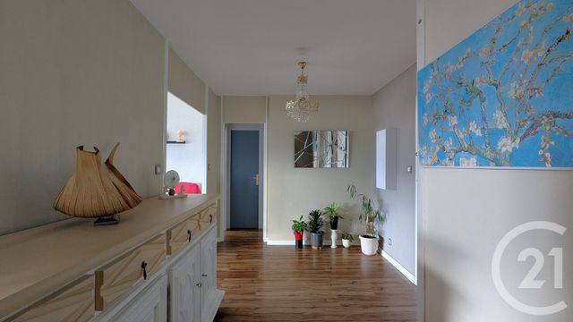 Appartement T5 &agrave; louer - 5 pi&egrave;ces - 102,80 m2 - Chambery - 73 - RHONE-ALPES