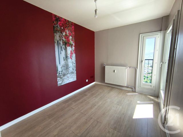 Appartement T5 &agrave; louer - 5 pi&egrave;ces - 102,80 m2 - Chambery - 73 - RHONE-ALPES