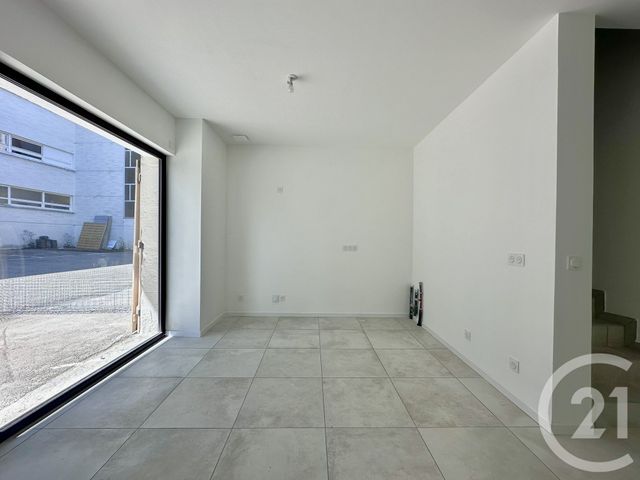 Appartement T3 &agrave; vendre - 3 pi&egrave;ces - 68,81 m2 - Chambery - 73 - RHONE-ALPES