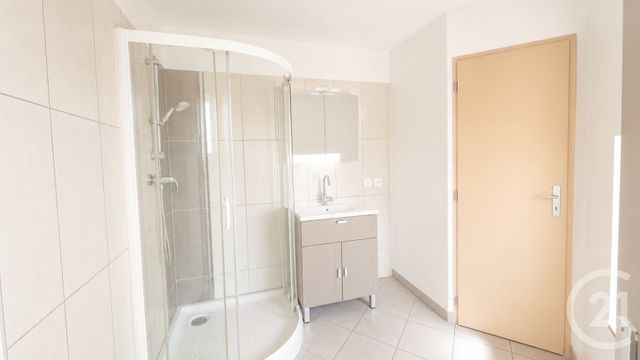 Appartement T3 &agrave; vendre - 3 pi&egrave;ces - 59,02 m2 - Chambery - 73 - RHONE-ALPES