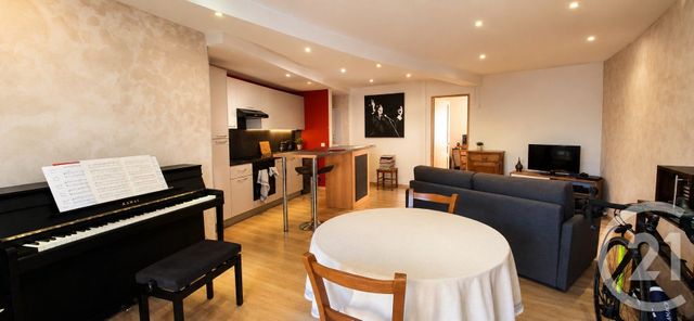Appartement T3 &agrave; louer - 3 pi&egrave;ces - 59,06 m2 - Chambery - 73 - RHONE-ALPES