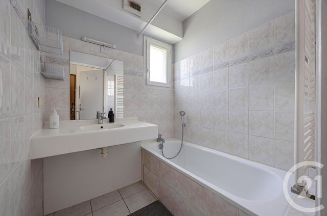 Appartement T2 &agrave; vendre - 2 pi&egrave;ces - 37,82 m2 - Chambery - 73 - RHONE-ALPES